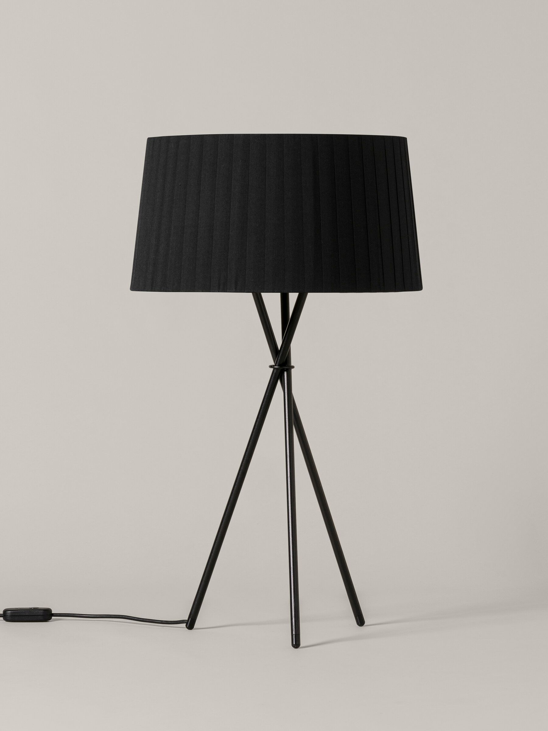 Tripode G6 Tischleuchte Schwarz Santa & Cole Tripode G6 Tischleuchte Schwarz Santa & Cole