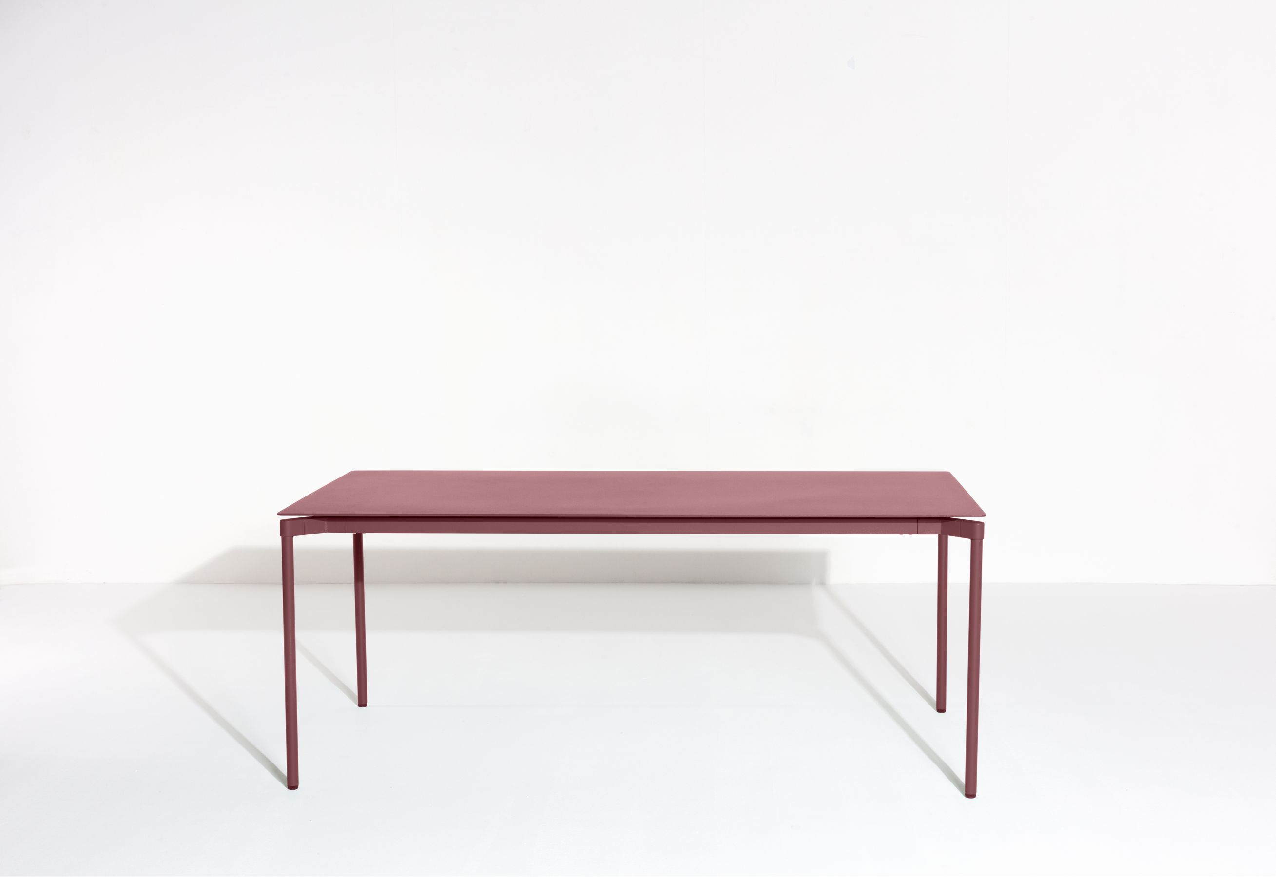 Fromme Dining Table Rectangular Esstisch Rechteckig Petite Friture Braunrot Fromme Dining Table Rectangular Esstisch Rechteckig Petite Friture Braunrot