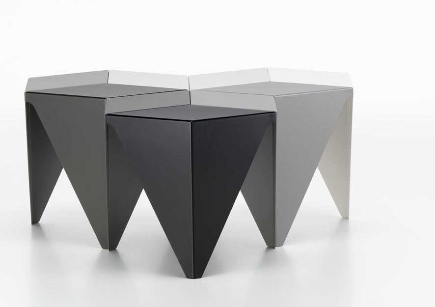 Prismatic Table Beistelltisch geometrisch Vitra