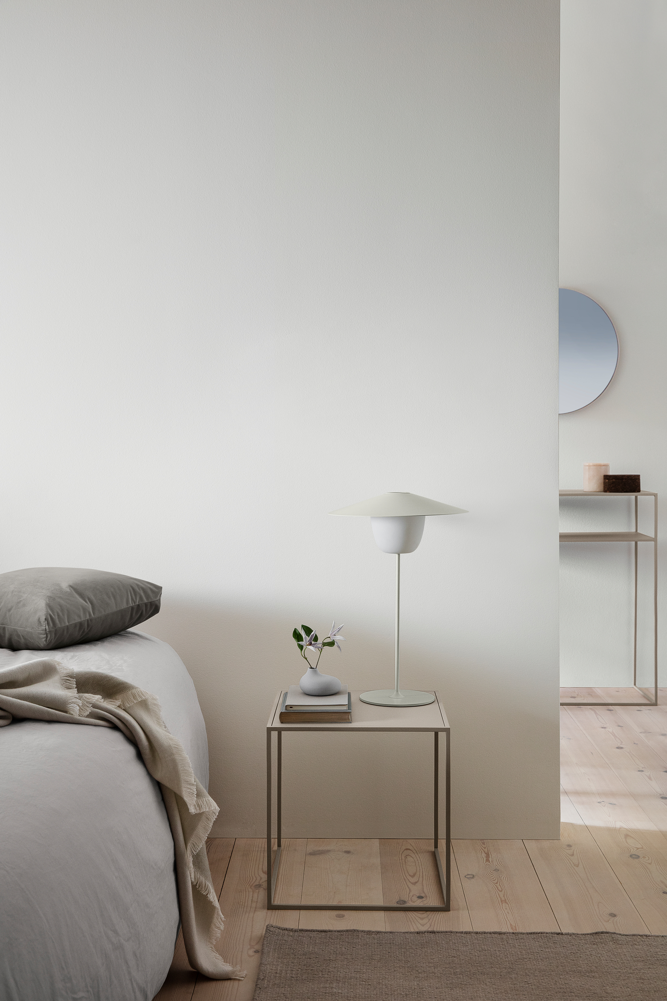 Ani Mobile LED Tischleuchte Akkuleuchte Large Blomus EINZELSTÜCK