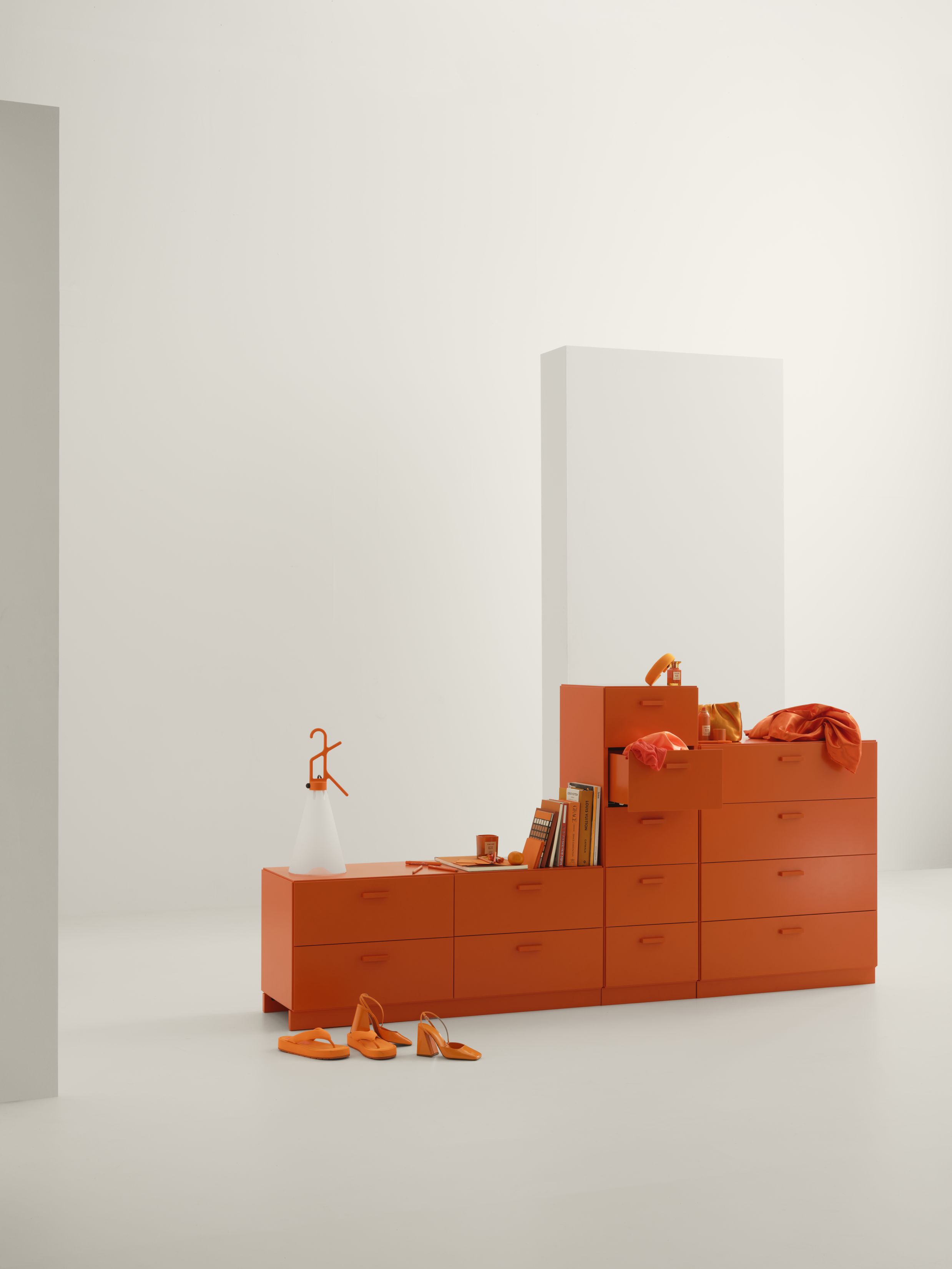Relief Sockel für Kommode B82cm weiß String Furniture