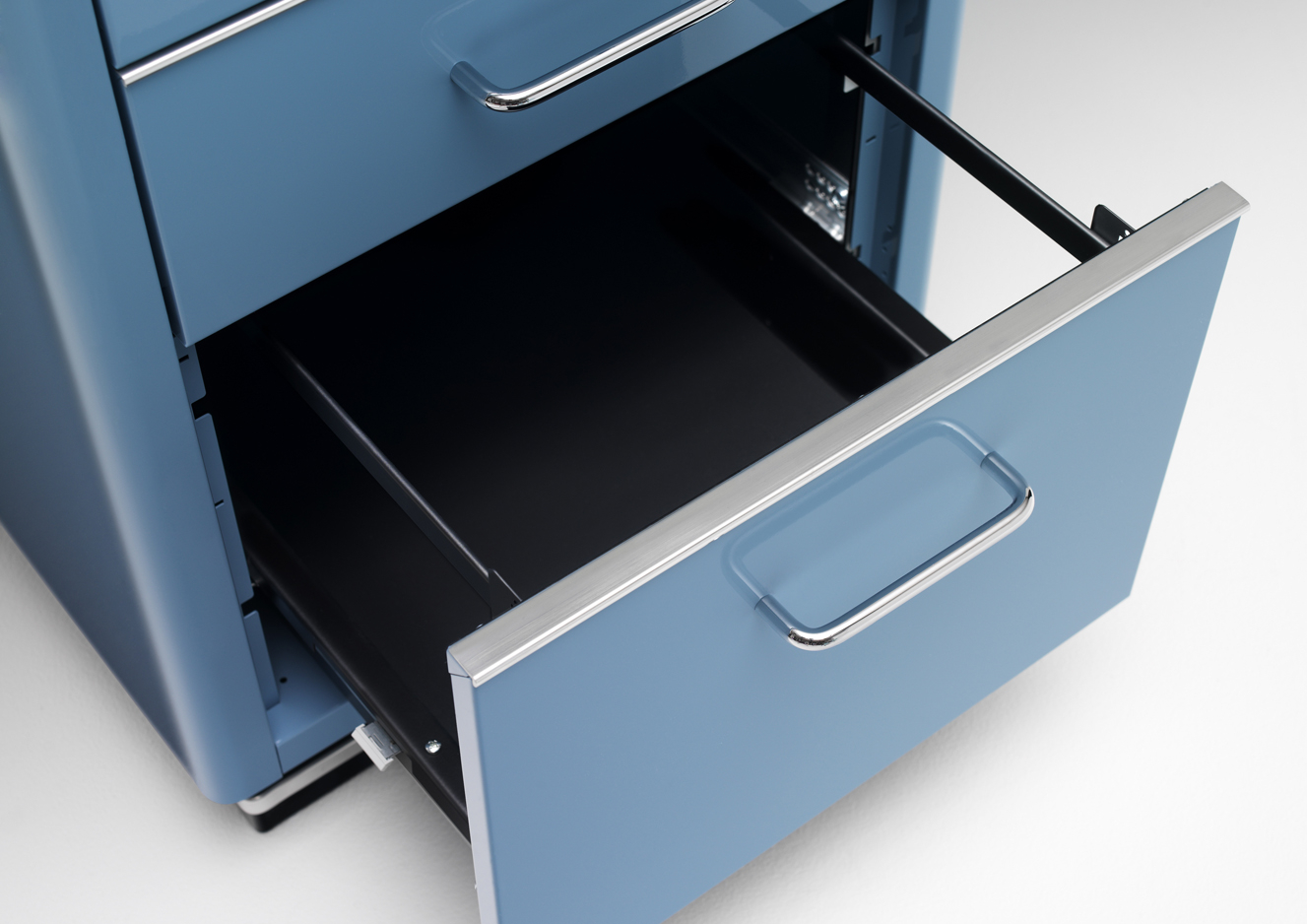 TB 225 Classic Line Schreibtisch Müller Möbelfabrikation