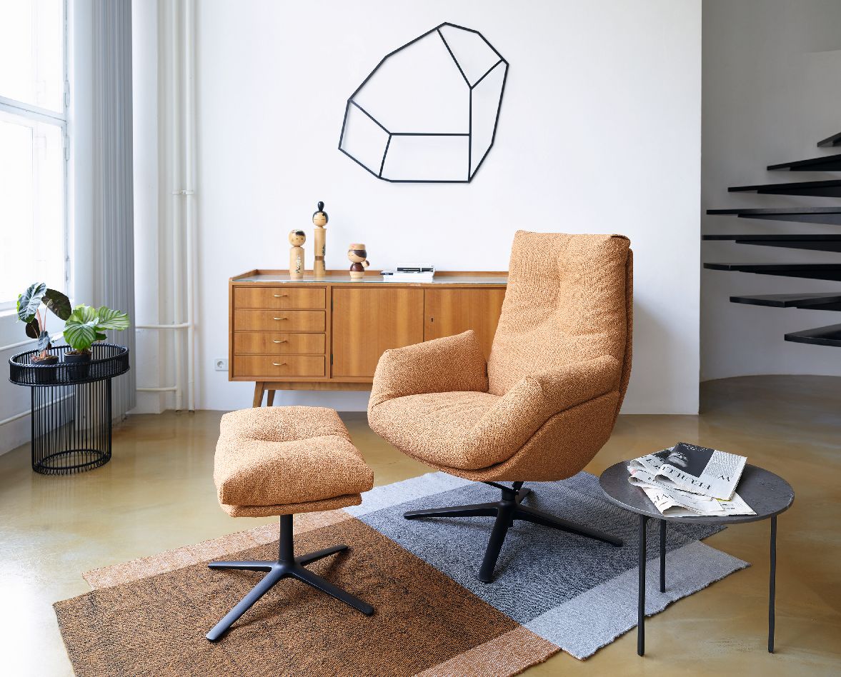 Cordia Lounge Sessel mit Hocker Vorzugskombination 286 Cor QUICK SHIP