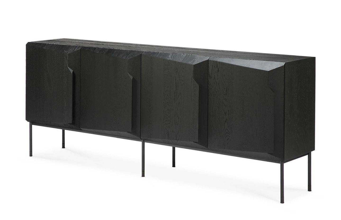 Stairs Anrichte von Ethnicraft, schwarzes Sideboard aus Eiche mit vier Türen und Metallbeinen.