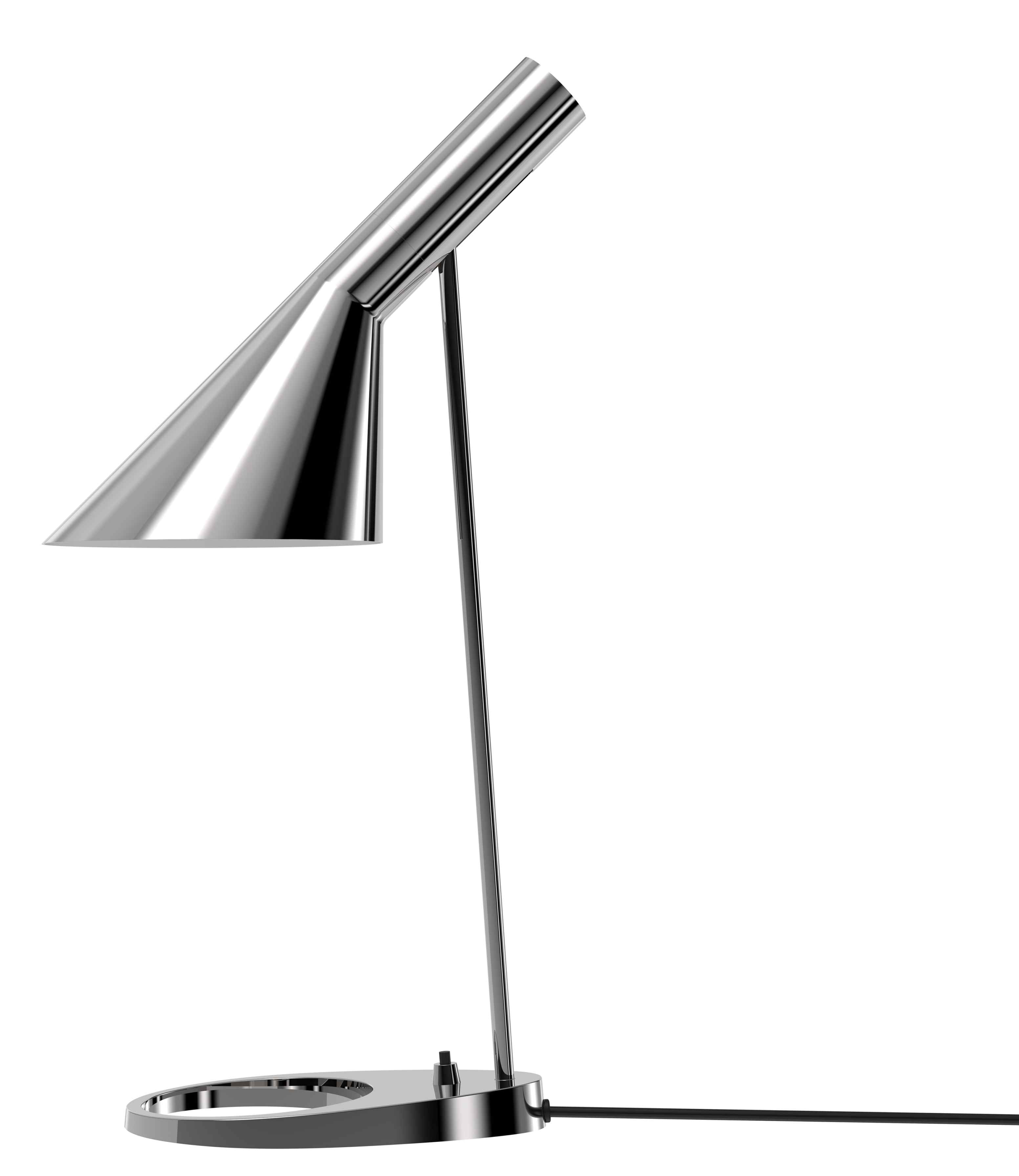 AJ Tischleuchte von Louis Poulsen aus poliertem Edelstahl, modernes Design für Schreibtisch und Nachttisch.