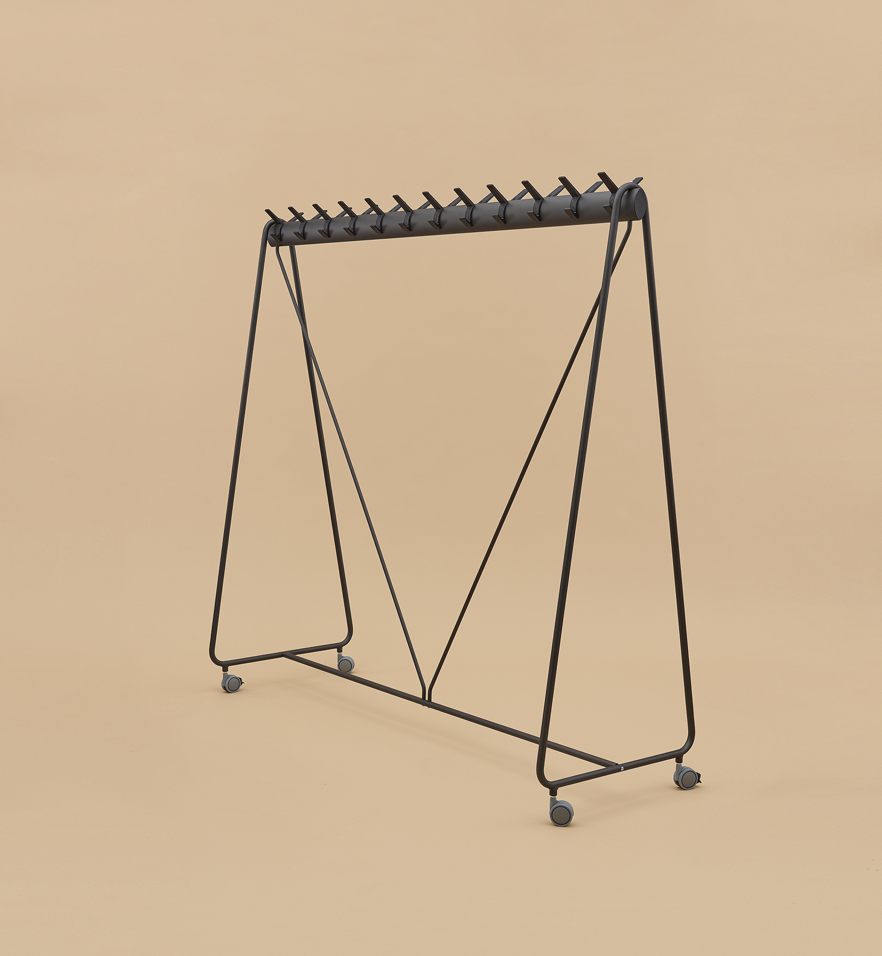 Ellipse Garderobe auf Rollen mit 24 Haken Segis
