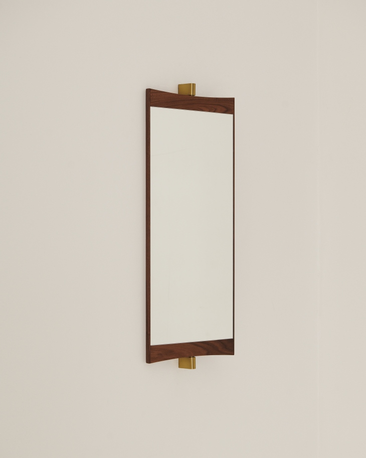 Vanity Wall Mirror 1 Wandspiegel Gubi