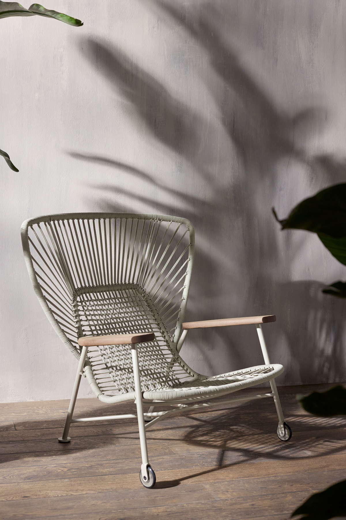 Shinzo Hybrid Lounge Chair Indoor / Outdoor Sessel Walter Knoll