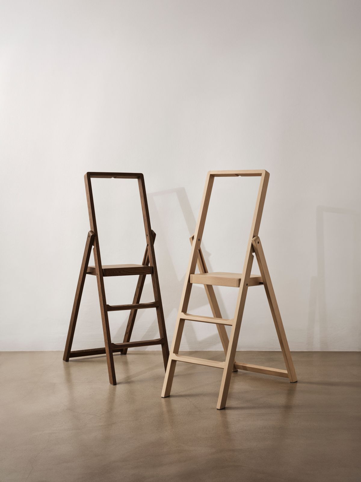 Step Ladder Trittleiter Eiche dunkel Design House Stockholm