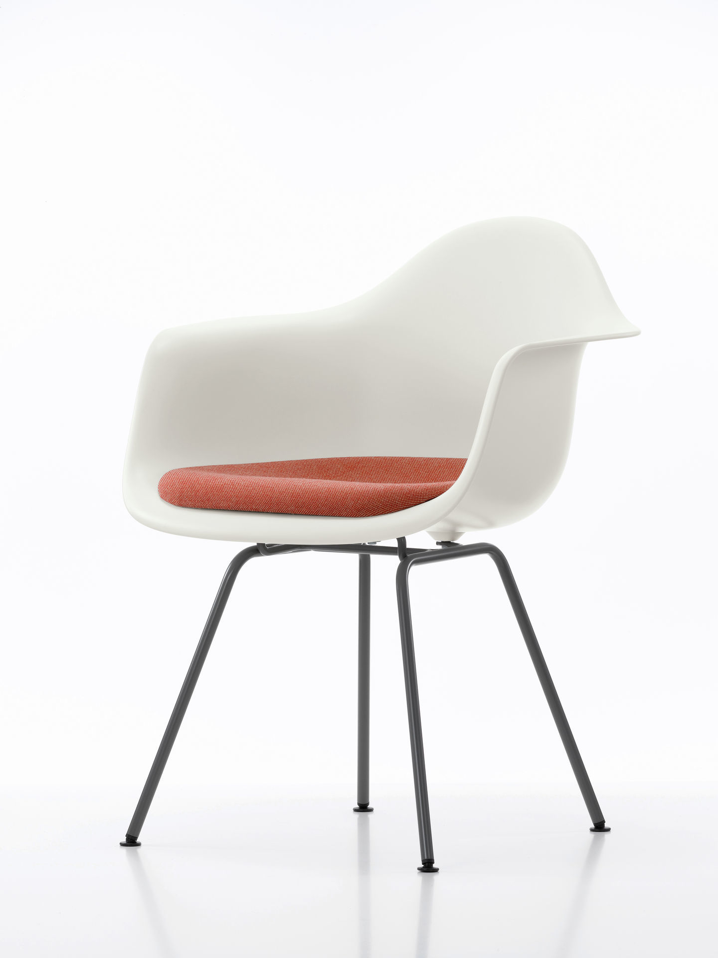 Eames Plastic Arm Chair DAX mit Sitzpolster Vitra