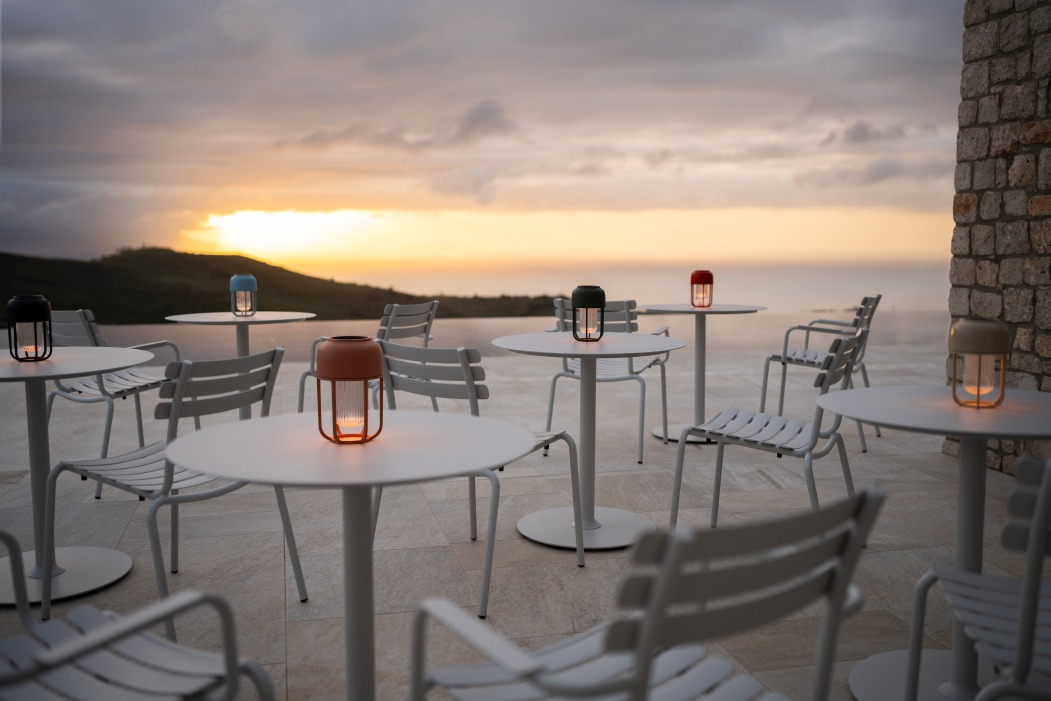 Alua Armrest Dining Chair Armlehnen Stuhl Outdoor Houe 