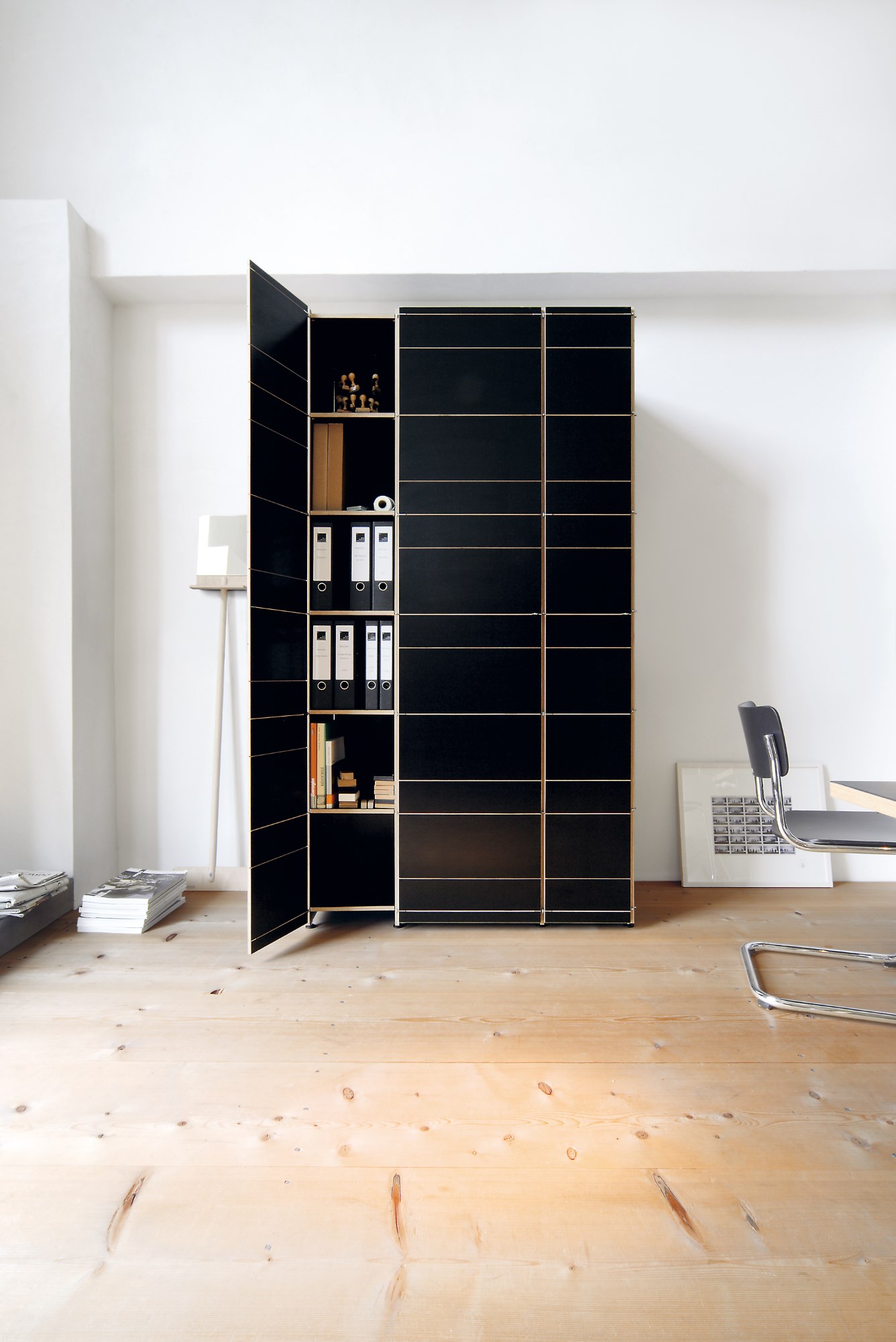 K1 Armoire Nils Holger Moormann - schwarz
