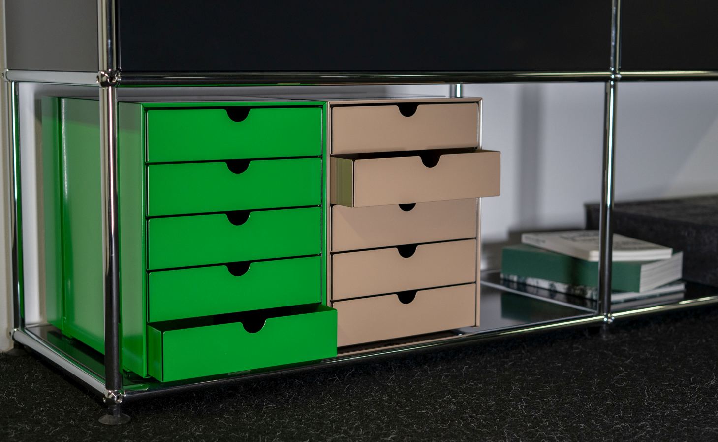 USM Haller Inos Kastenset C4 mit 5 Schalen geschlossen Home Office