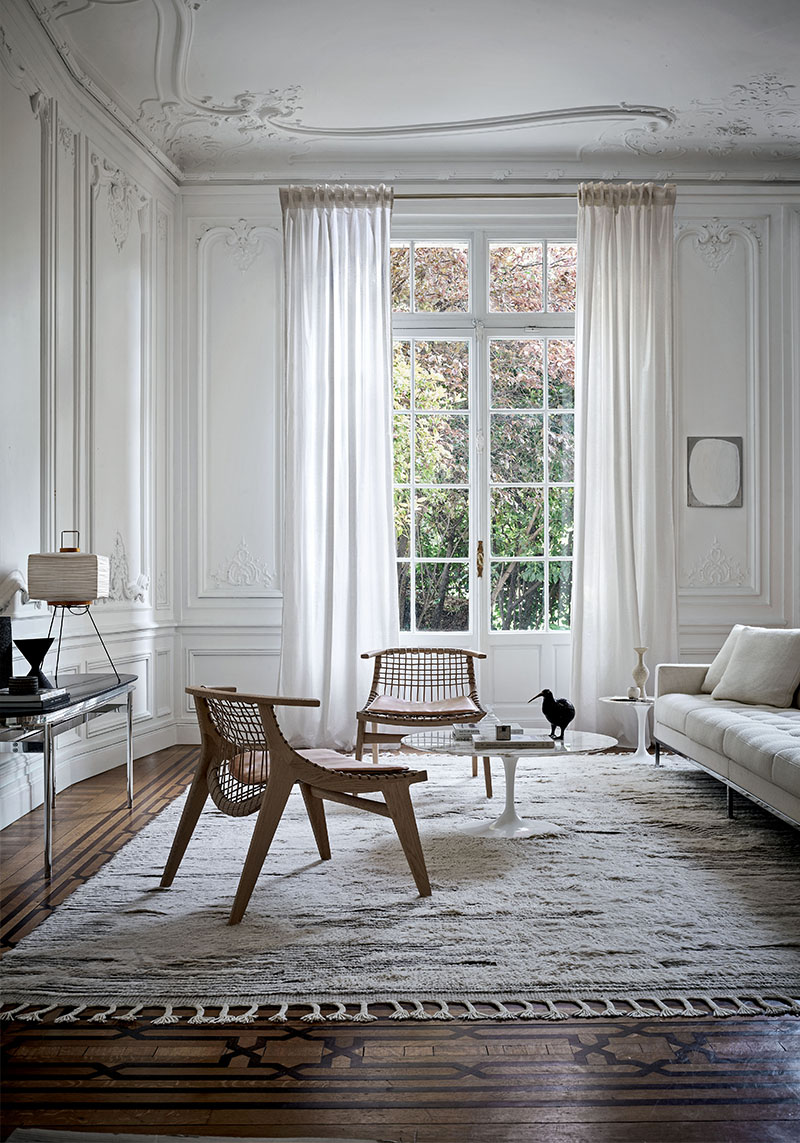 Klismos Lounge Sessel mit Filzgleitern Knoll International