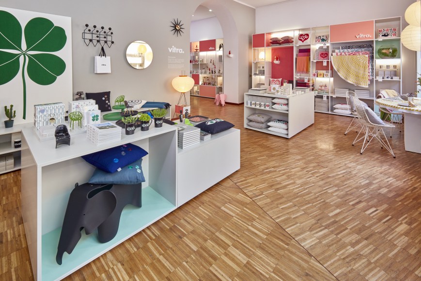 Eames Elephant Hocker Vitra