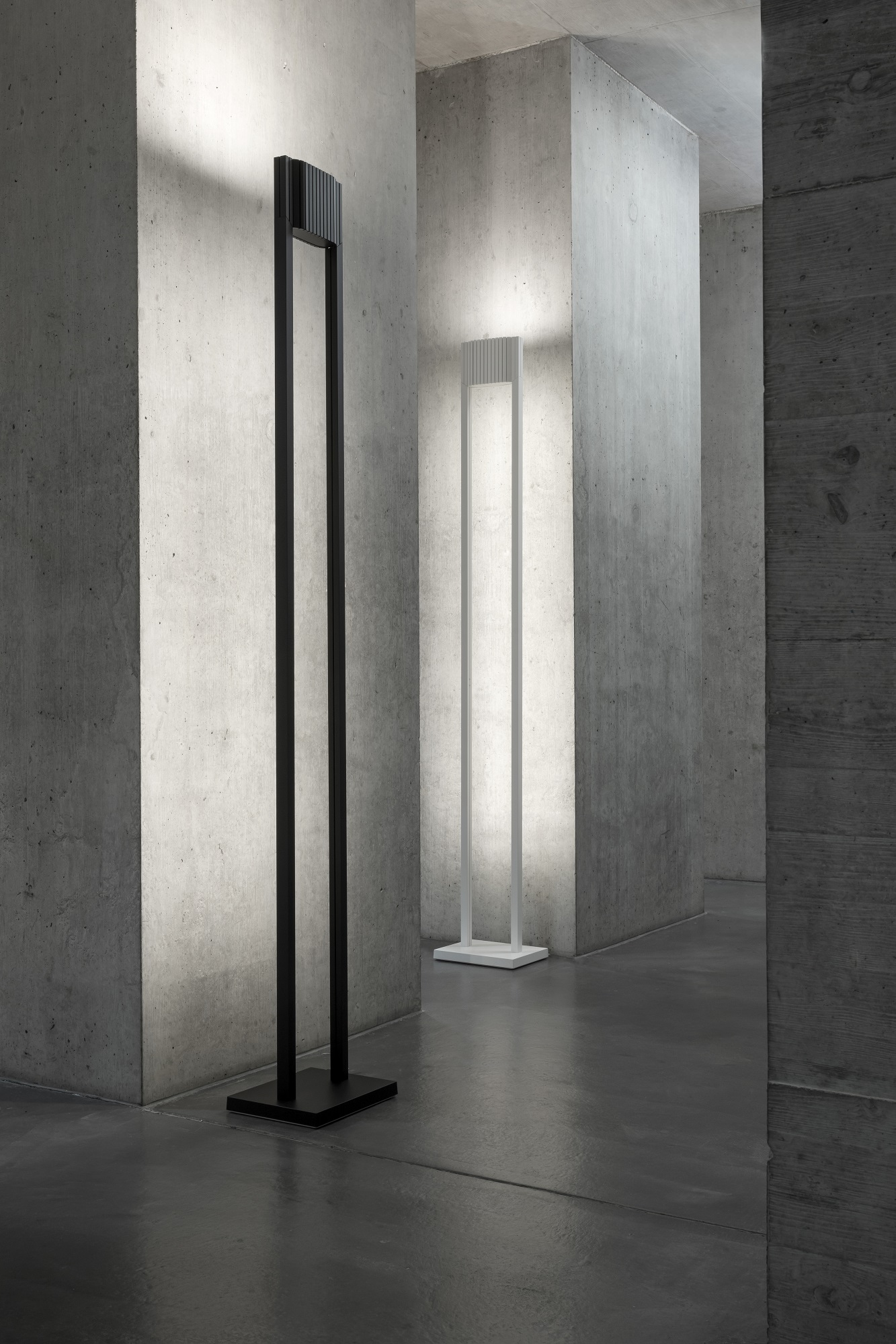 Unic LED Floor lamp Stehleuchte stele