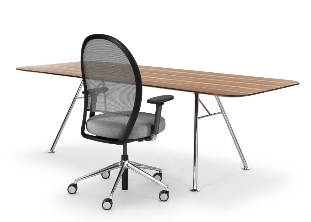 Akio Steel Tisch Girsberger