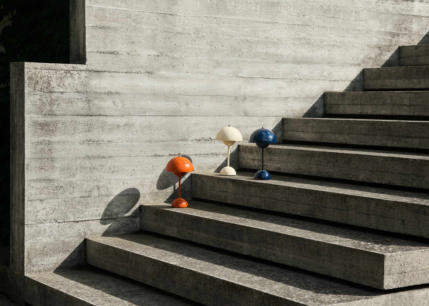 Flowerpot VP9 Portable Akkuleuchte / Tischleuchte mit USB AndTradition