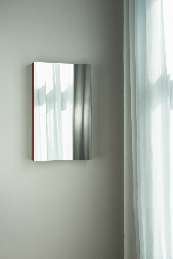 Mimesis Mirror Spiegel Please Wait to be Seated