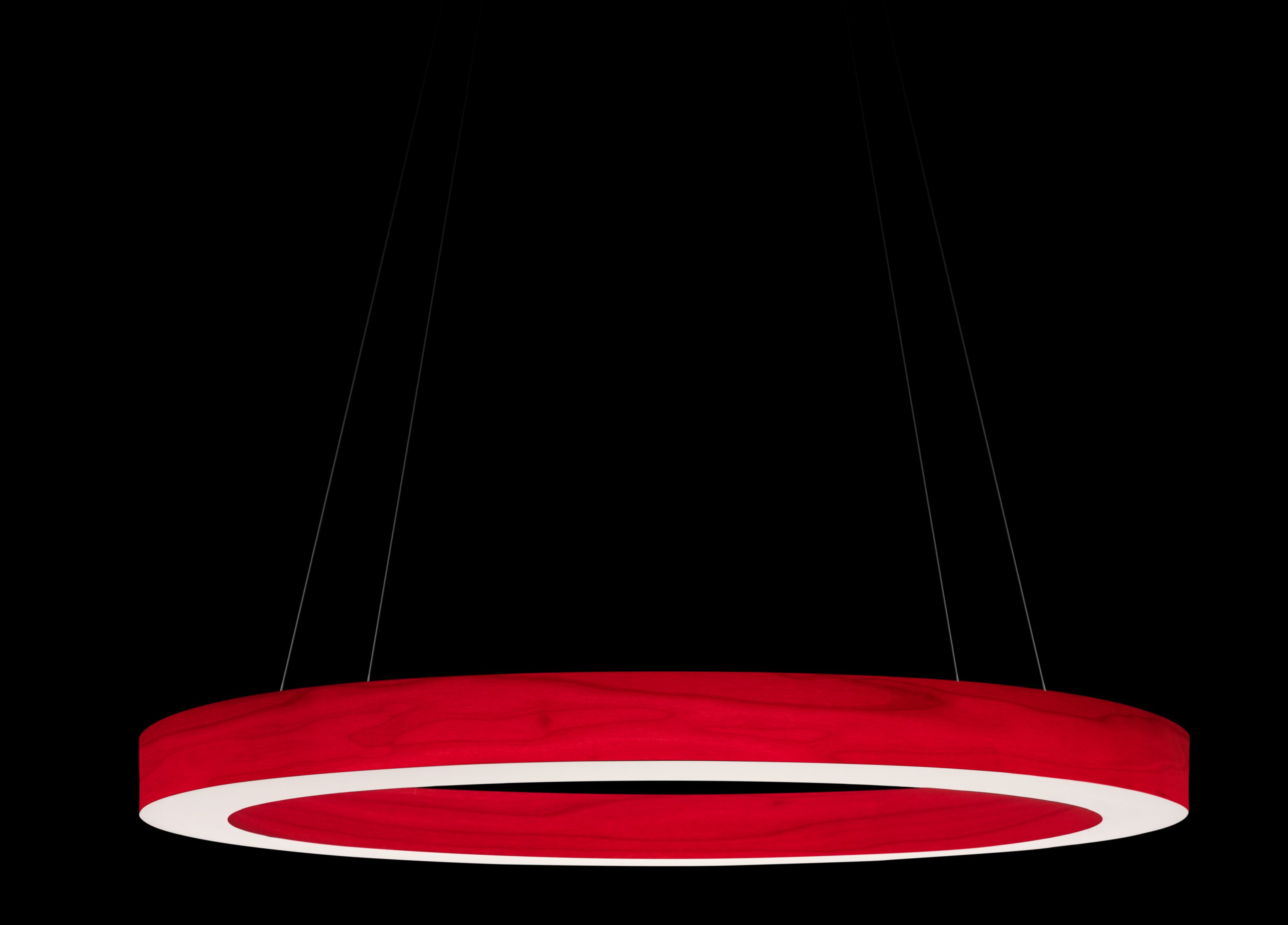 Oh!-Line Pendelleuchte von LZF Lamps, rote Ring-Hängeleuchte mit warmweißem Licht, Durchmesser 60 cm.