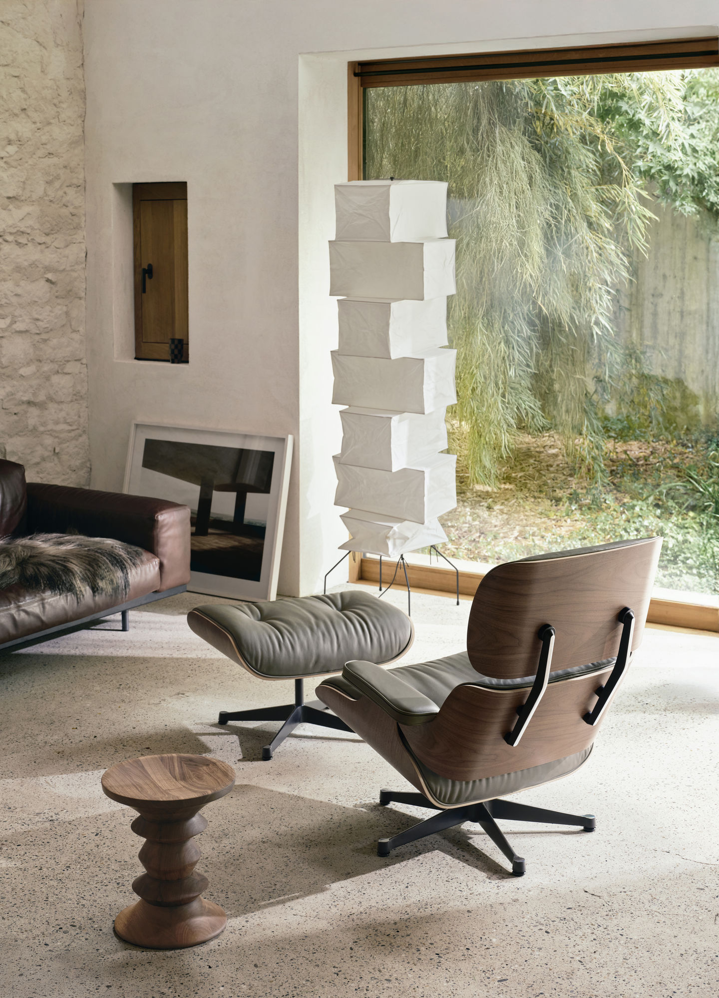 Eames Lounge Chair & Ottoman Sessel VORZUGSKOMBINATION Leder Premium Vitra Kirschbaum natur