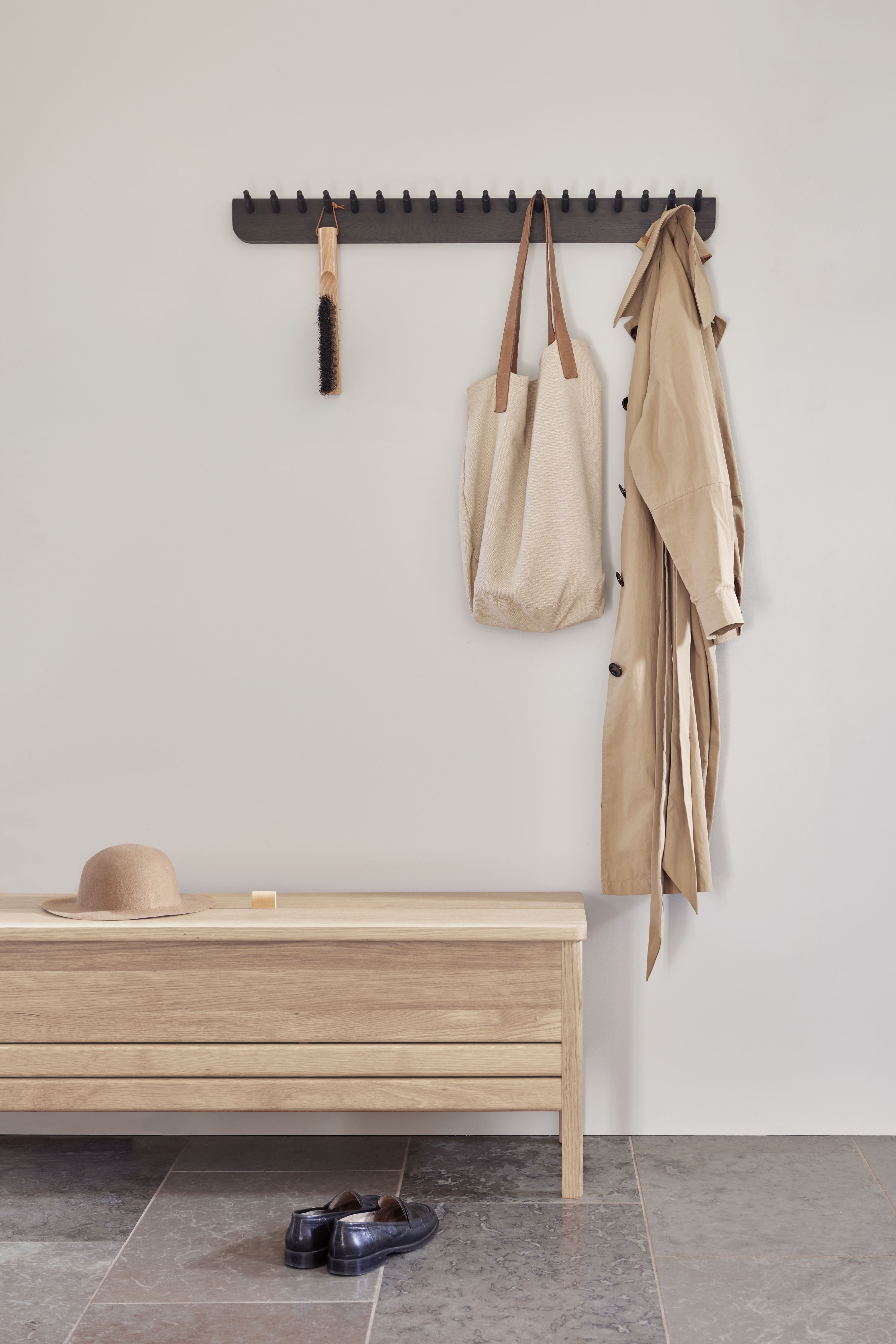 A Line Truhenbank 111 Eiche weiß geölt Form & Refine