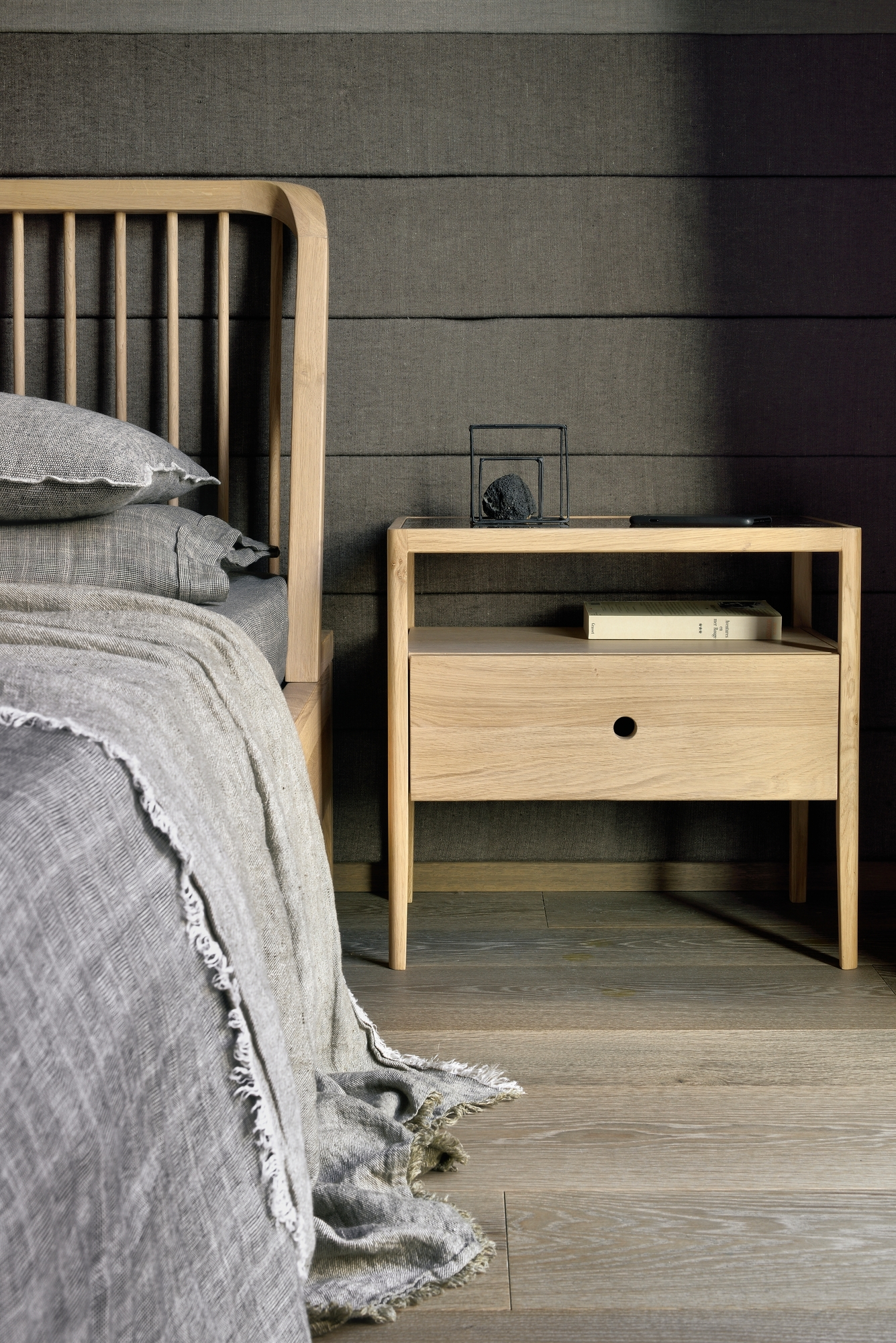 Spindle Bett Eiche Ethnicraft