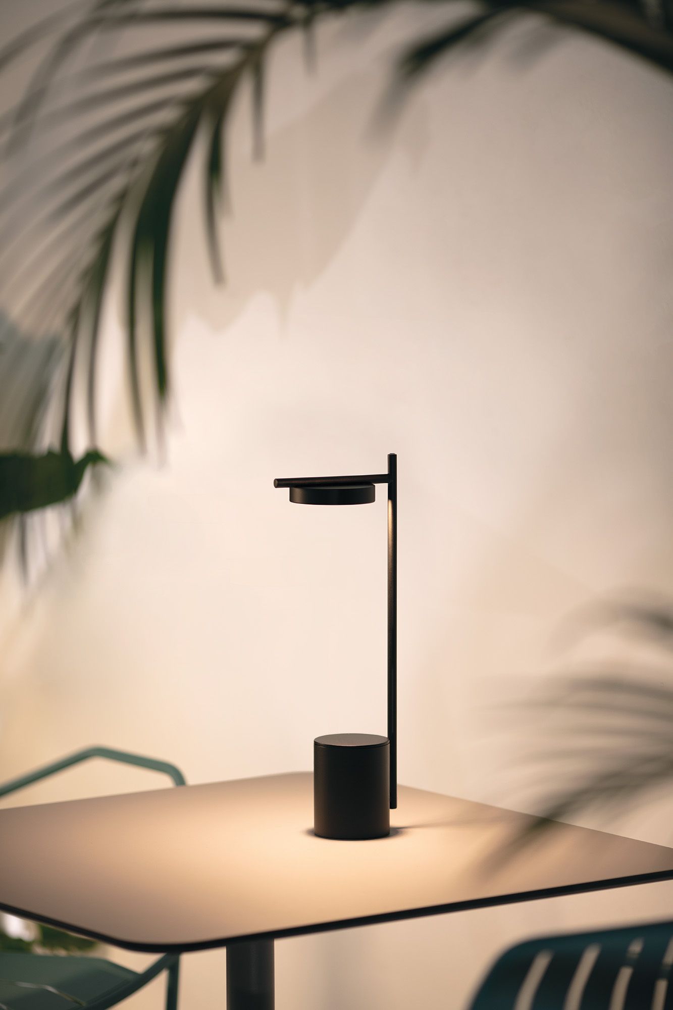 Igram Portable Table Lamp Shape I Akkuleuchte / Tischleuchte Grupa