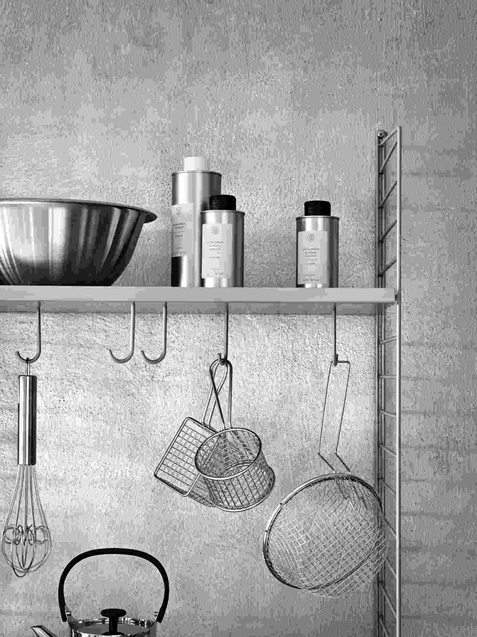 String Küche Wand Regalsystem A String Furniture 