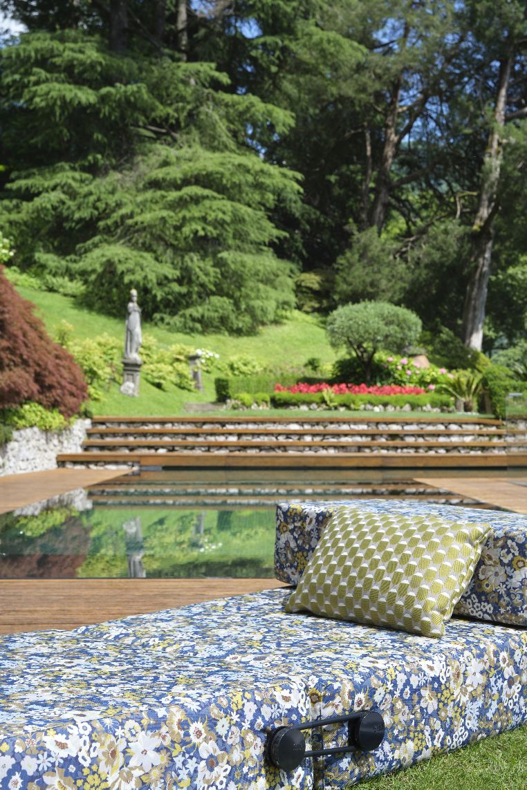 Trix Outdoor Chaise Longue / Liege / Sofa Artemis Kartell