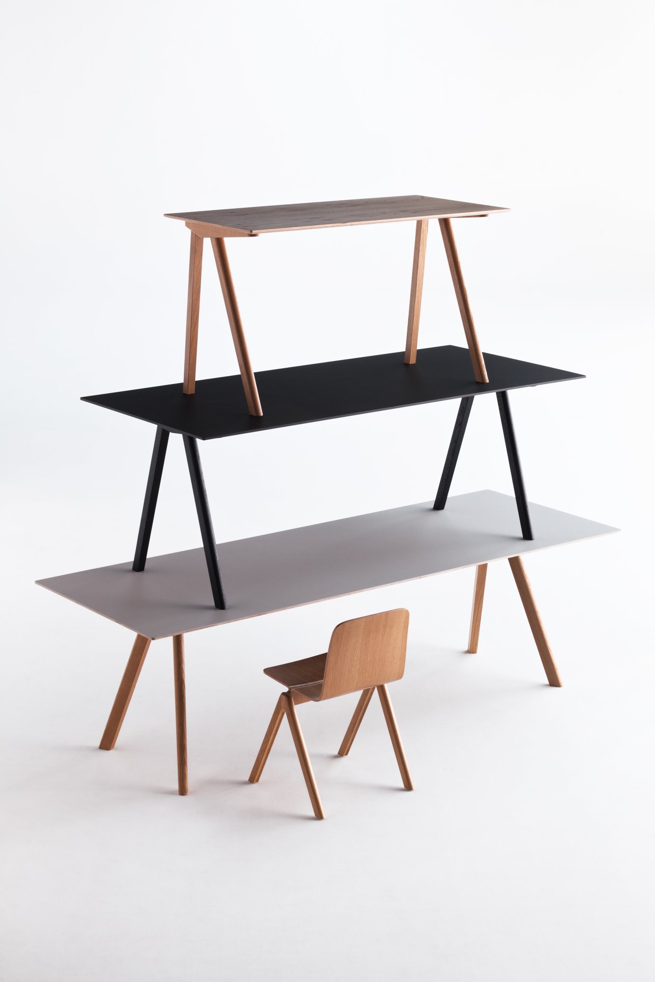 Copenhague Table CPH 10 Tisch Hay Eiche wasserbasierter lack / Platte Linoleum off white MDF Kante