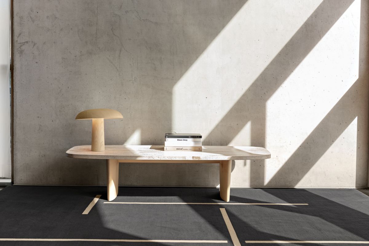 Forma Tischleuchte schwarz ClassiCon