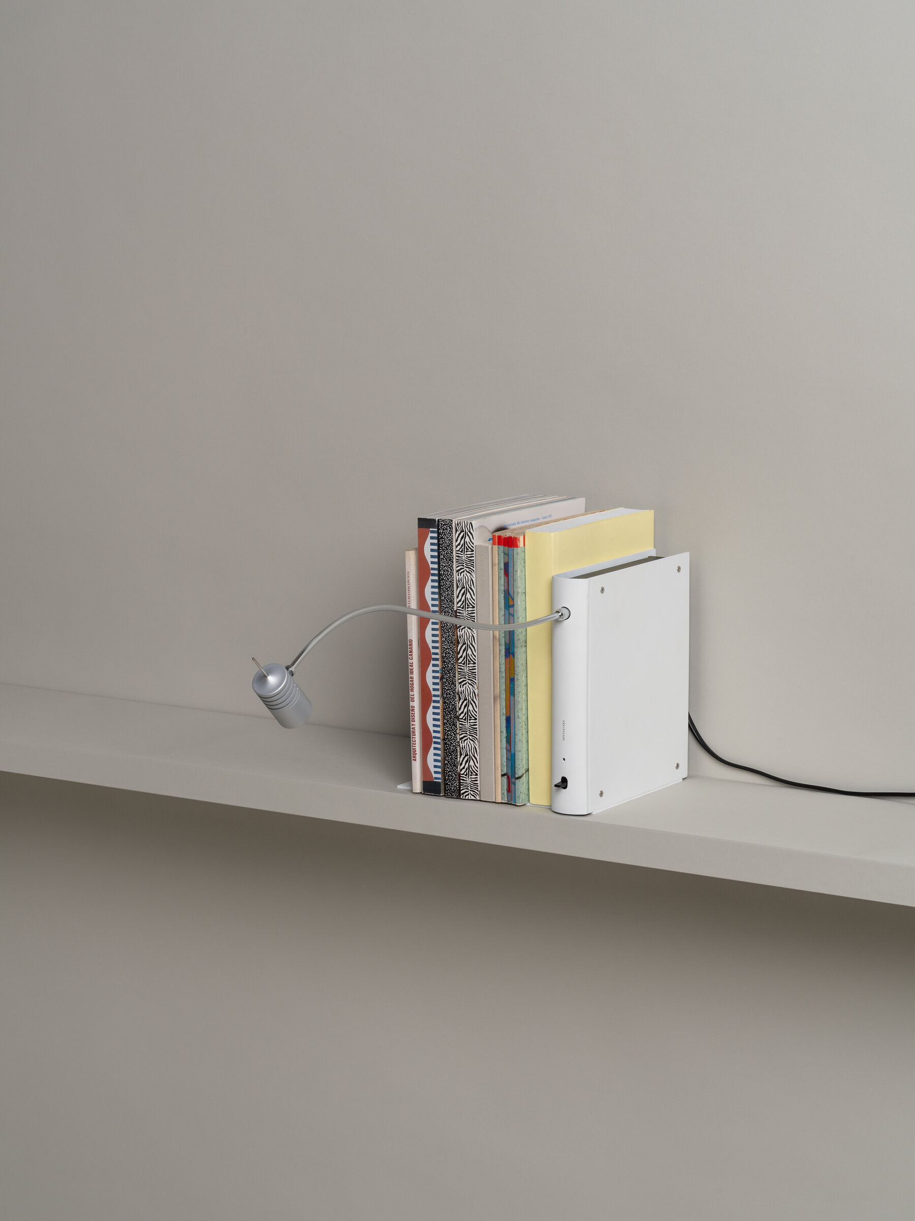 Bib Luz Tischleuchte Off White Santa & Cole