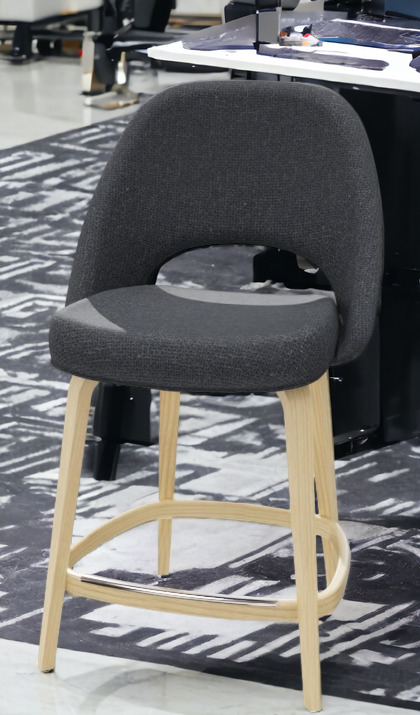Saarinen Barstool Barhocker Thekenhöhe 101,5 cm Knoll International