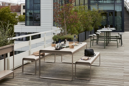 Bolder 3-Sitzer-Tisch mit Sitzflächen Outdoor Fermob MÄNGELEXEMPLAR
