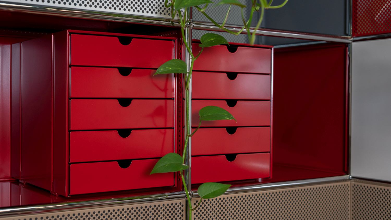 USM Haller Inos Kastenset C4 mit 5 Schalen geschlossen Home Office
