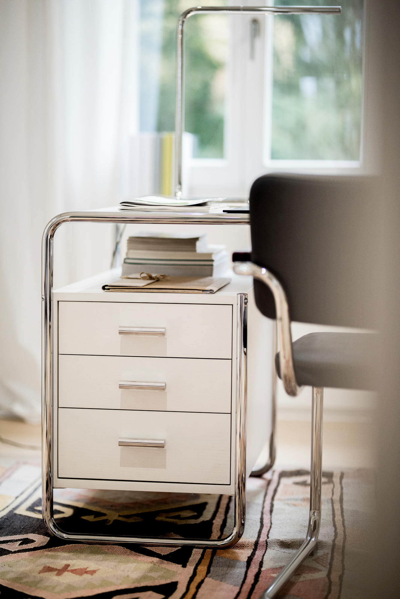 S 285/5 Stahlrohr Schreibtisch Thonet