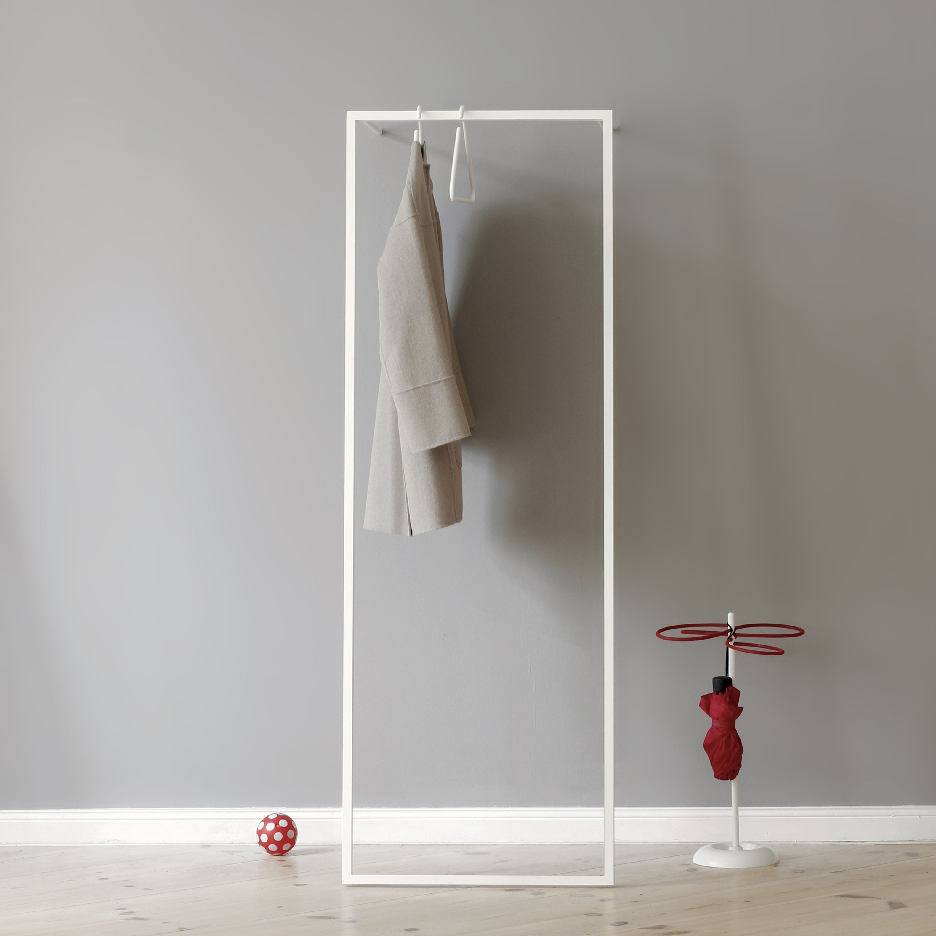 Leano S Anlehngarderobe Roomsafari Weiß