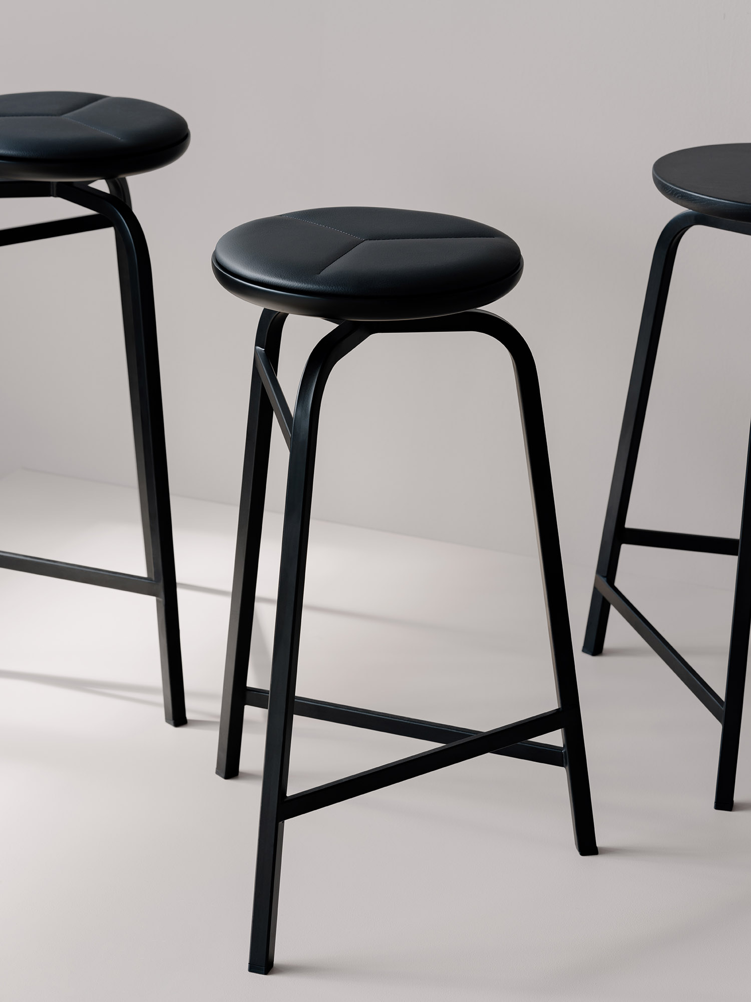Treble Barhocker schwarz Northern