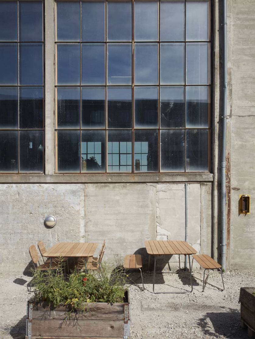 Lilium Table Esstisch Outdoor Skagerak by Fritz Hansen