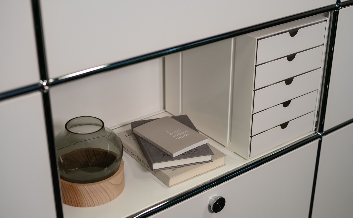 USM Haller Inos Kastenset C4 mit 5 Schalen geschlossen Home Office