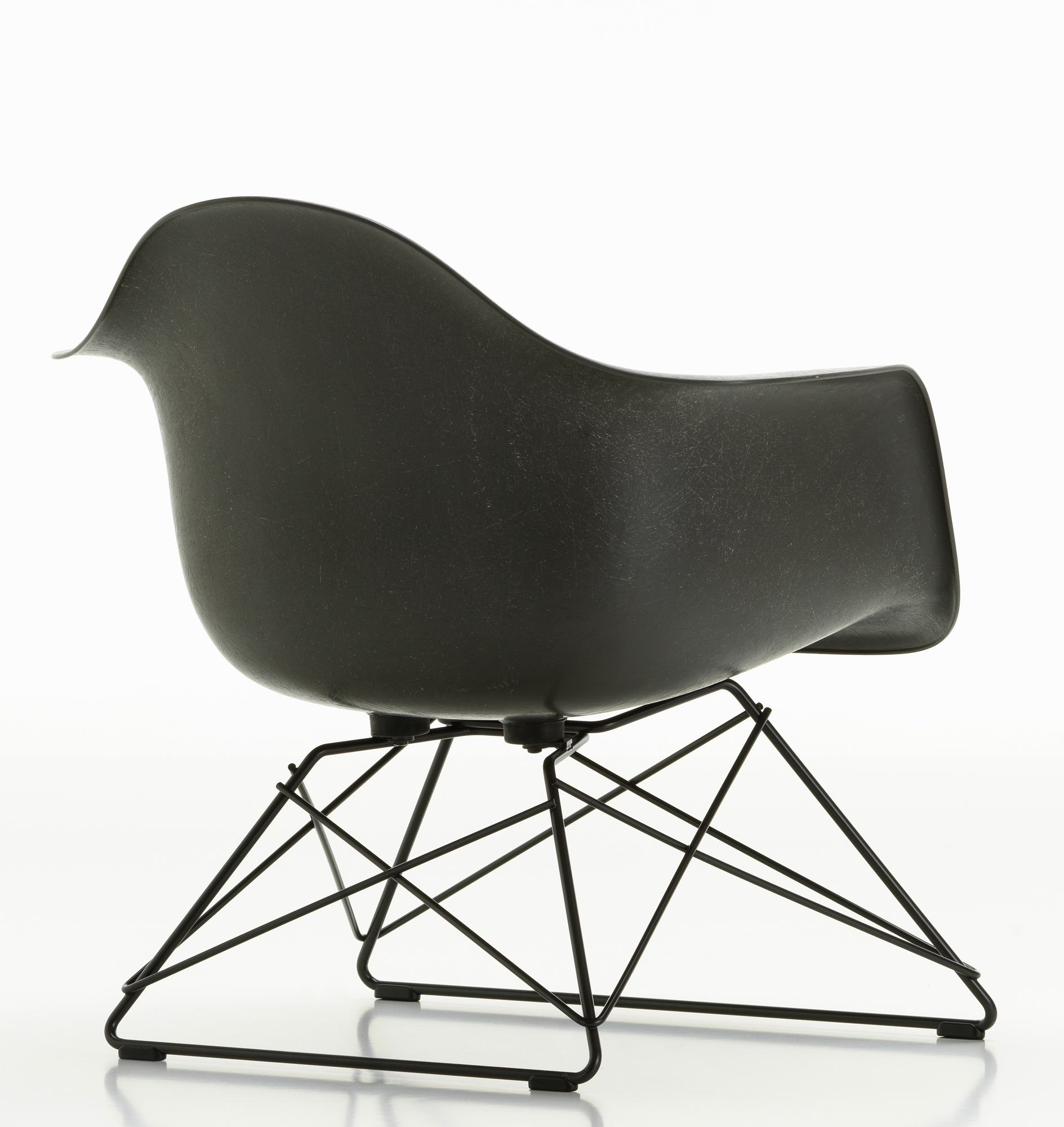 Eames Fiberglass Arm Chair LAR Stuhl Vitra