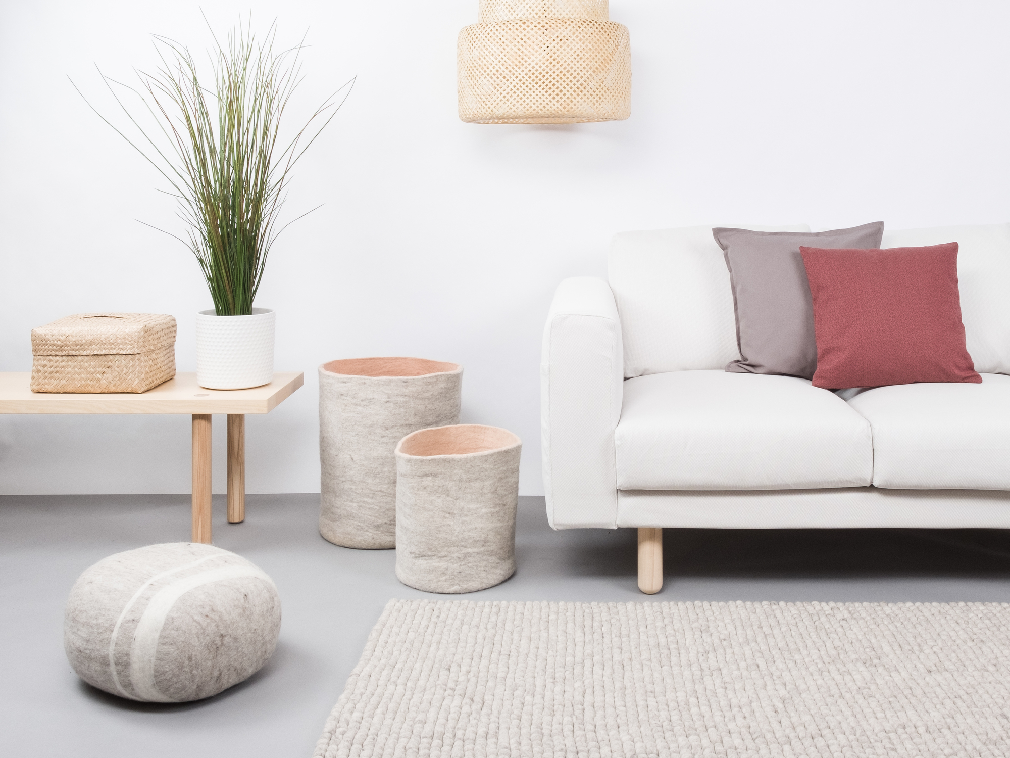 Filzkugel Teppich 120x170 cm Myfelt Nela