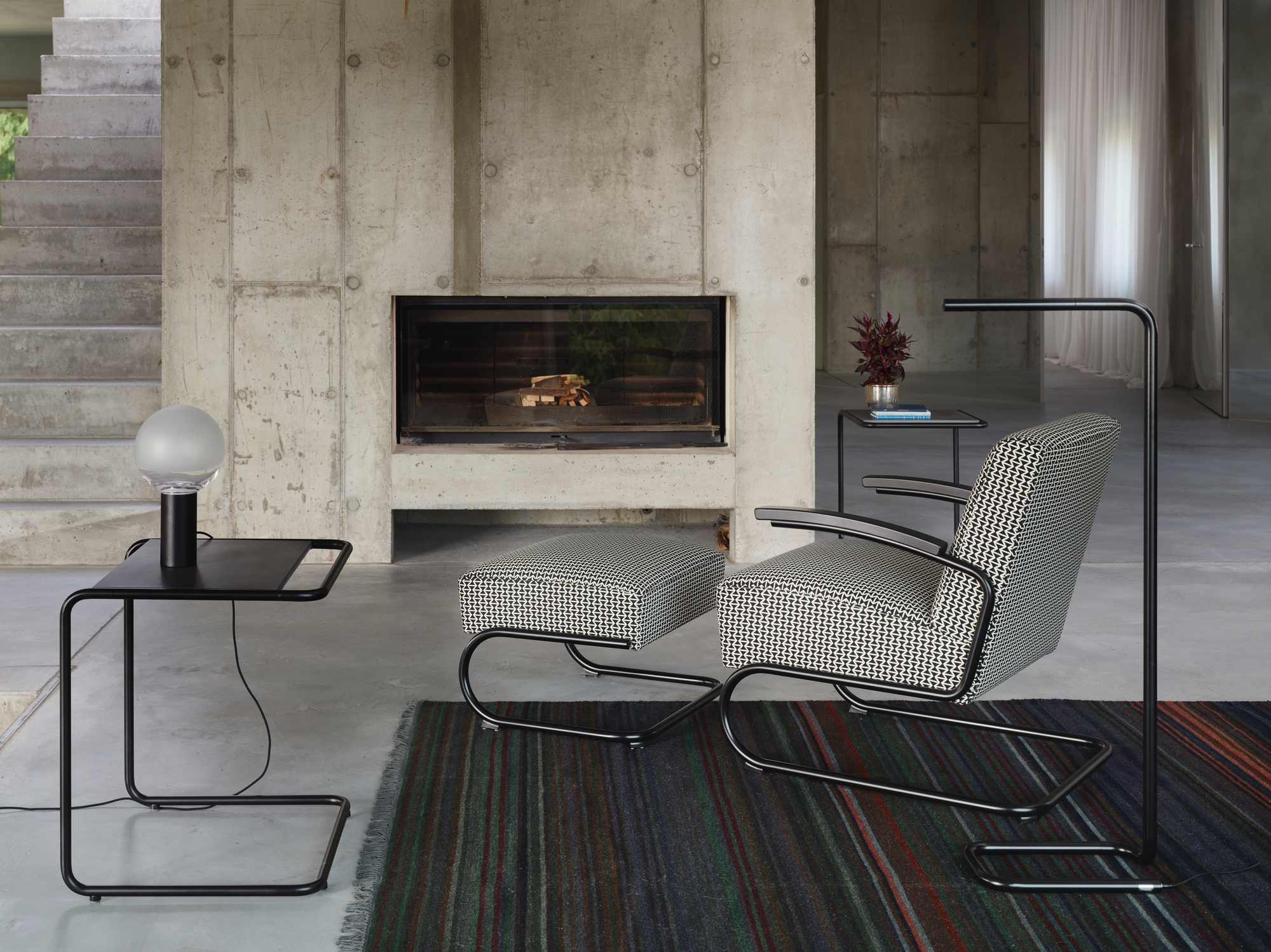B97 a Beistelltisch Thonet