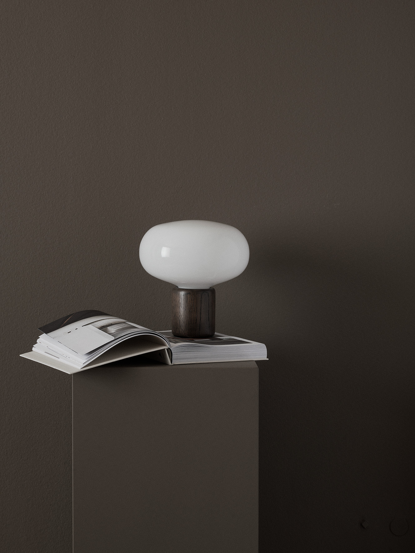 Karl-Johan Table lamp Tischleuchte New Works eiche/opal glas
