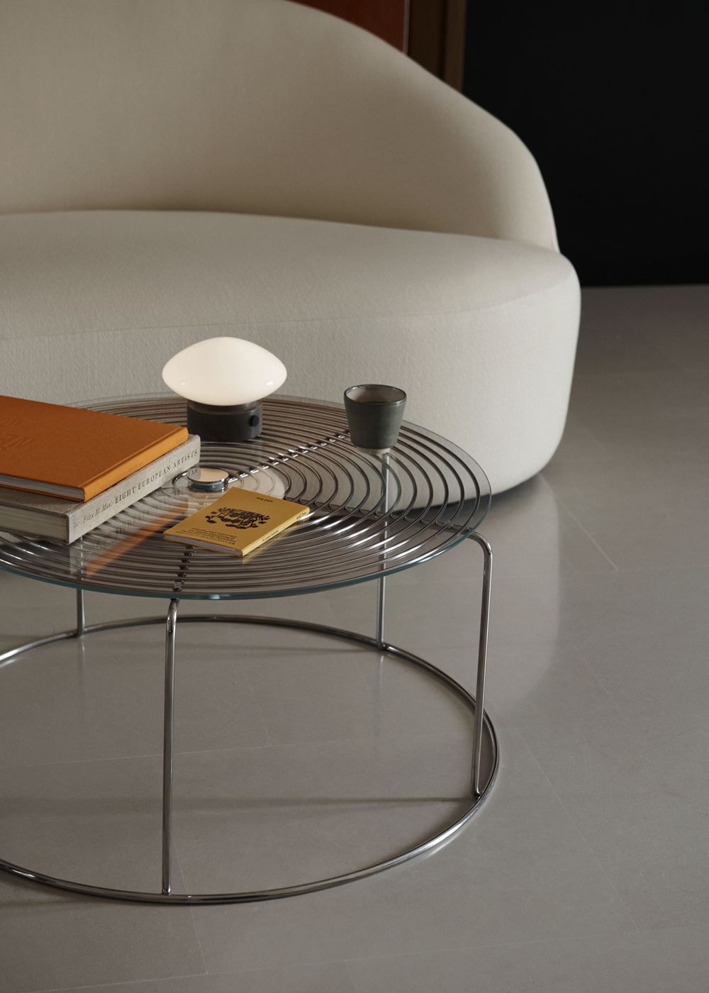 Wire Coffee Table Couchtisch mit Glasplatte AndTradition
