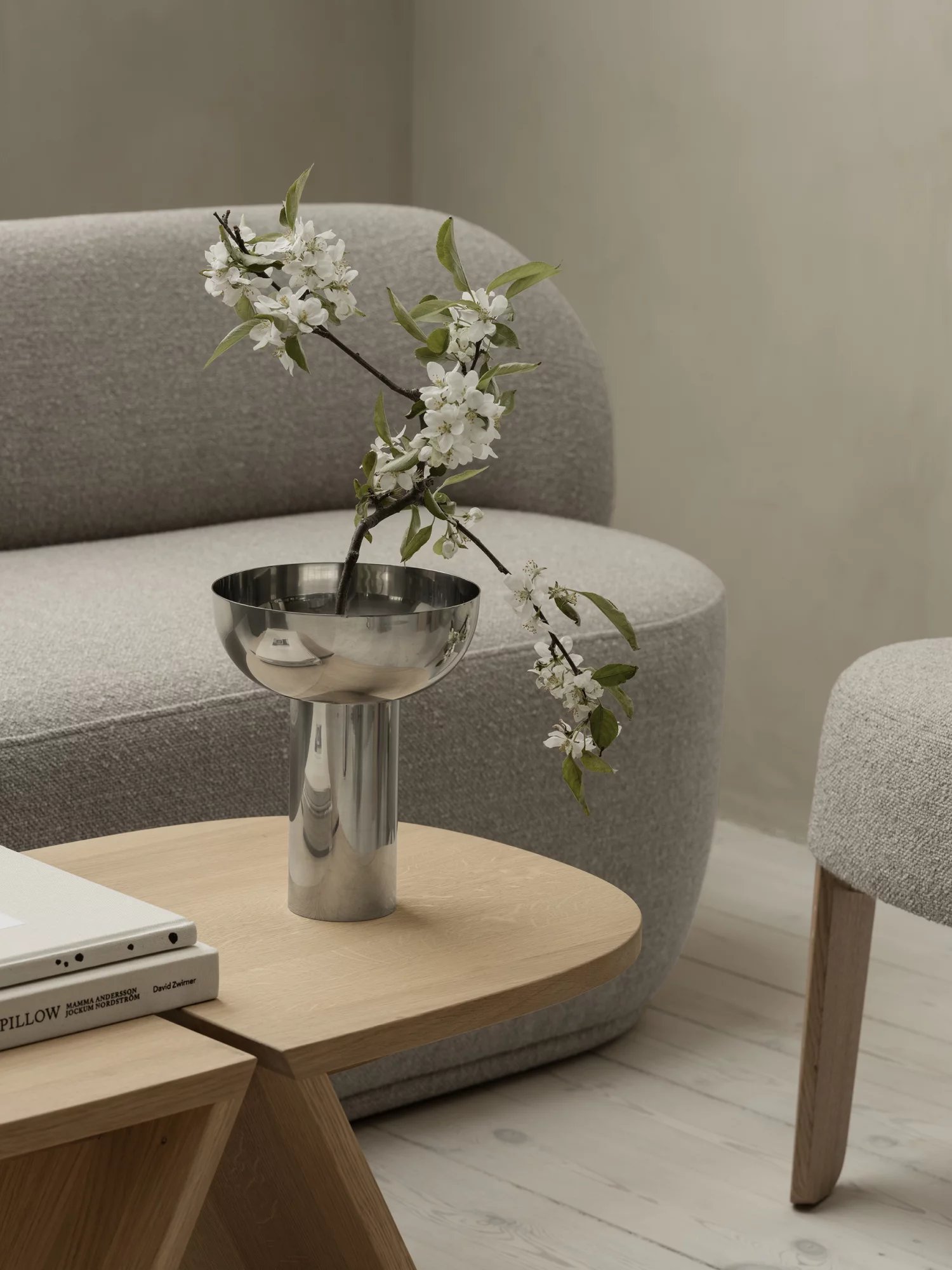 Avio Beistelltisch B 55 x T 30 x H 45 cm Blomus