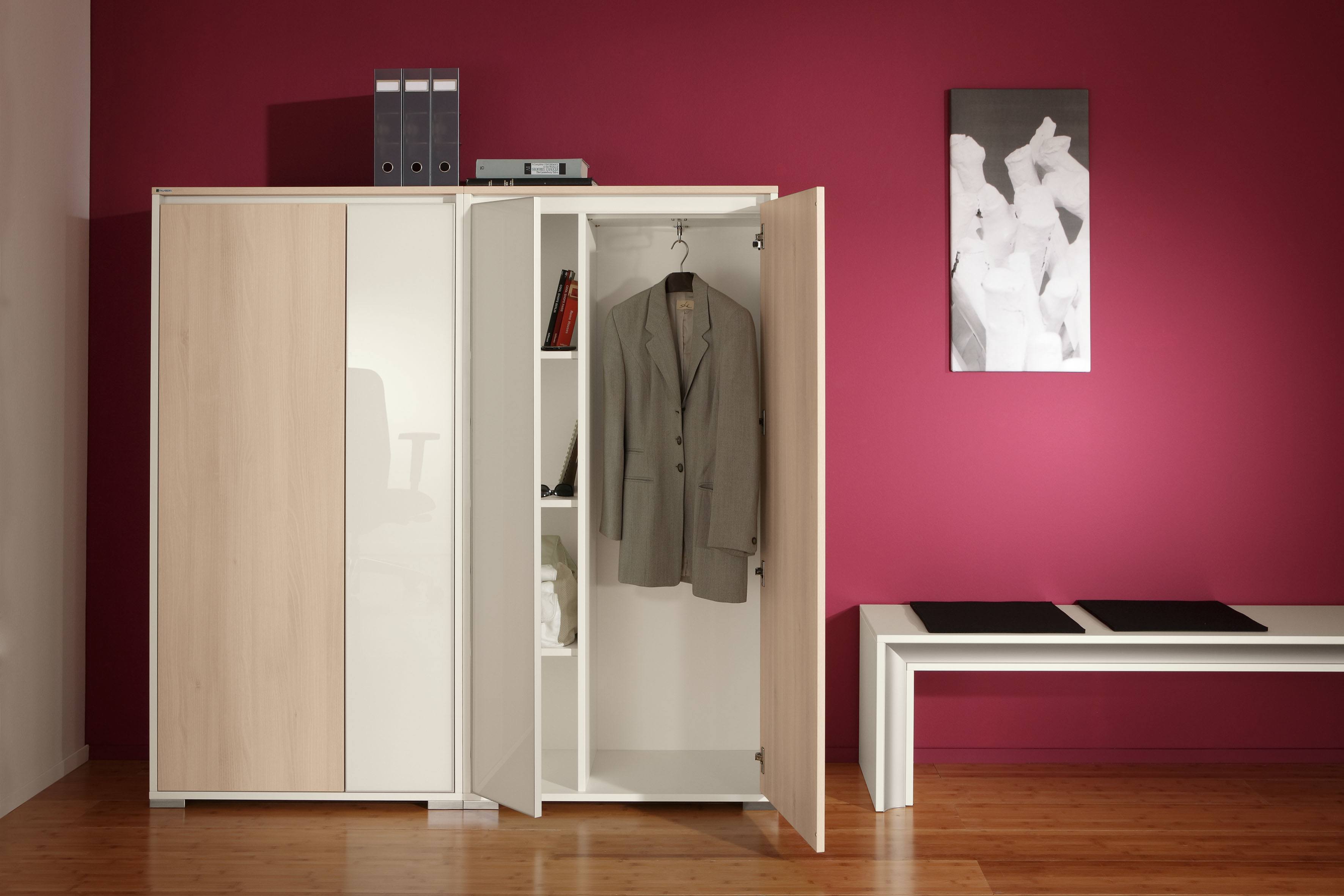 Palmberg Select Drehtürenschrank mit offener Tür, Büromöbel für bis zu vier Ordnerhöhen.