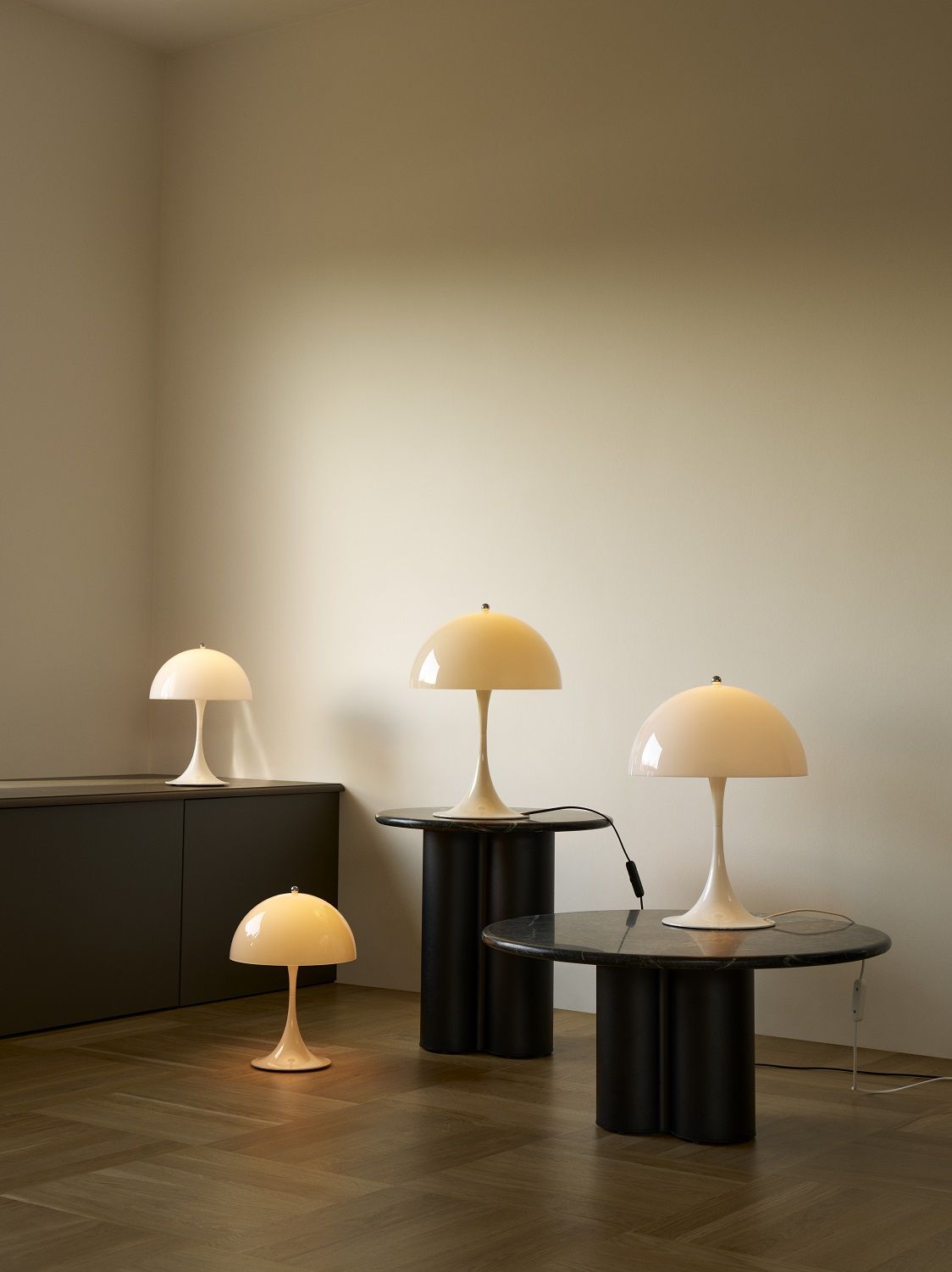 Panthella 320 Table V2 Tischleuchte Louis Poulsen