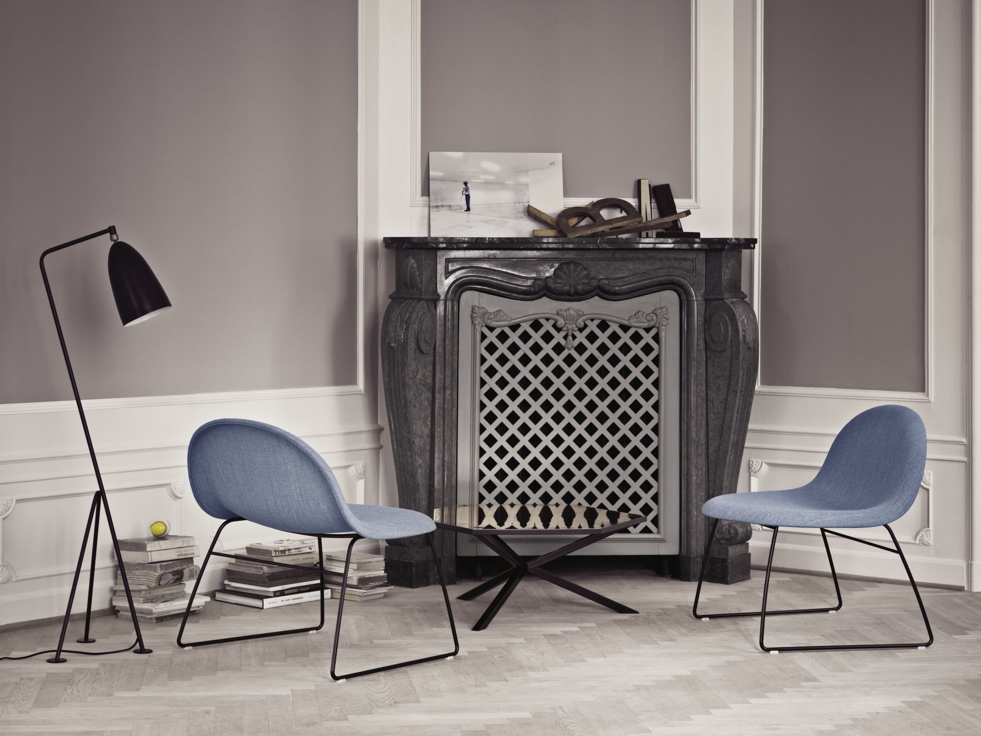 Gräshoppa / Grashoppa Stehleuchte Dusty blue Gubi